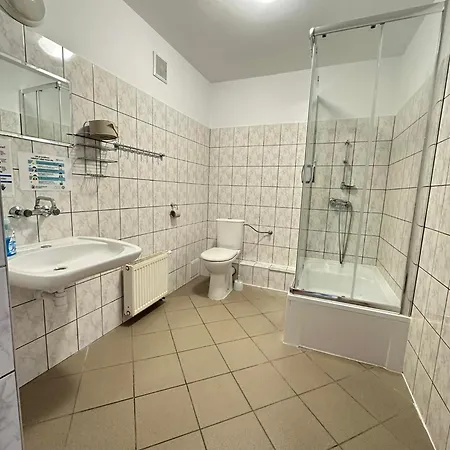 Ząbkowickie Centrum Sportu I Rekreacji Sp. Z O. O. Hotel *