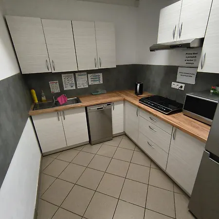 Hotel Ząbkowickie Centrum Sportu I Rekreacji Sp. Z O. O. *