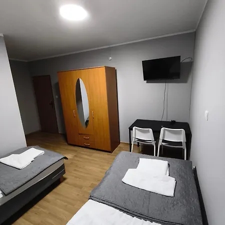 Hotel Ząbkowickie Centrum Sportu I Rekreacji Sp. Z O. O. *