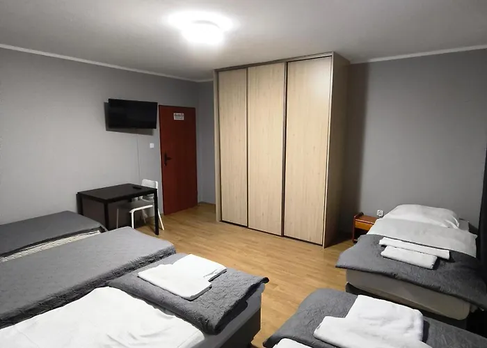 Zabkowickie Centrum Sportu I Rekreacji Sp. Z O. O. Hotel *