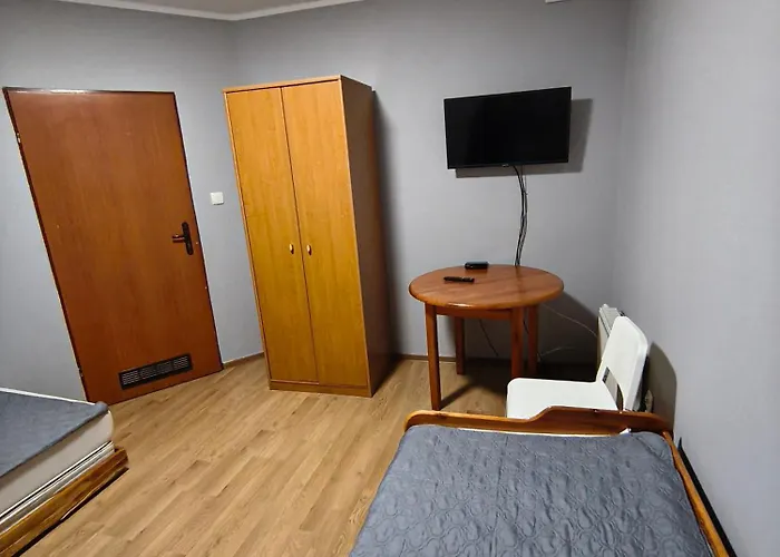 Zabkowickie Centrum Sportu I Rekreacji Sp. Z O. O. Hotel Zabkowice Slaskie